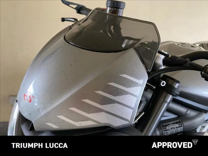 Triumph Street Triple RS (2020 - 22) (9)