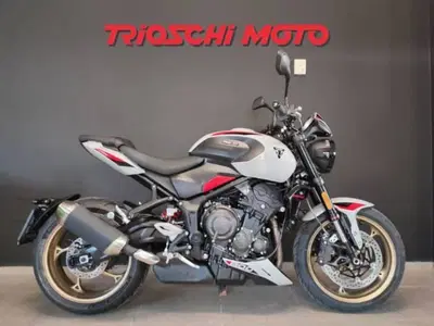 Triumph Trident 800 (2026) nuova
