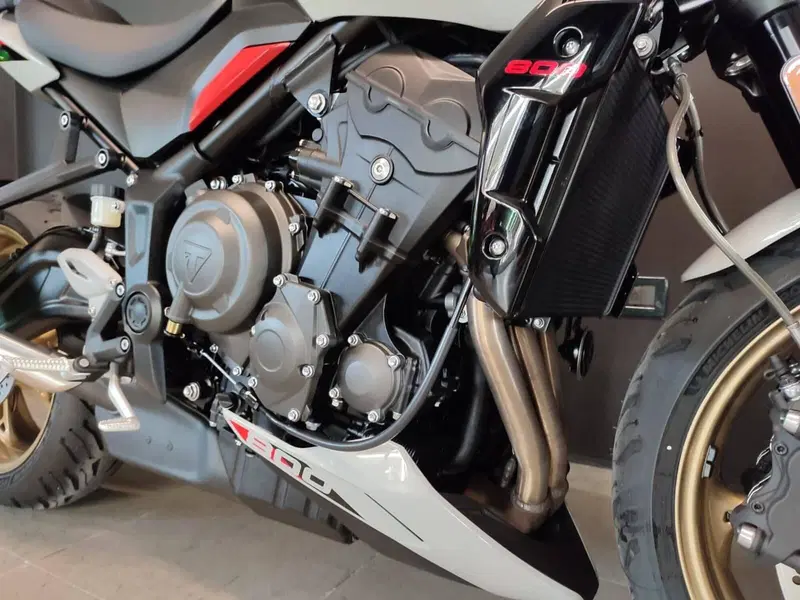 Triumph Trident 800 (2026) (4)