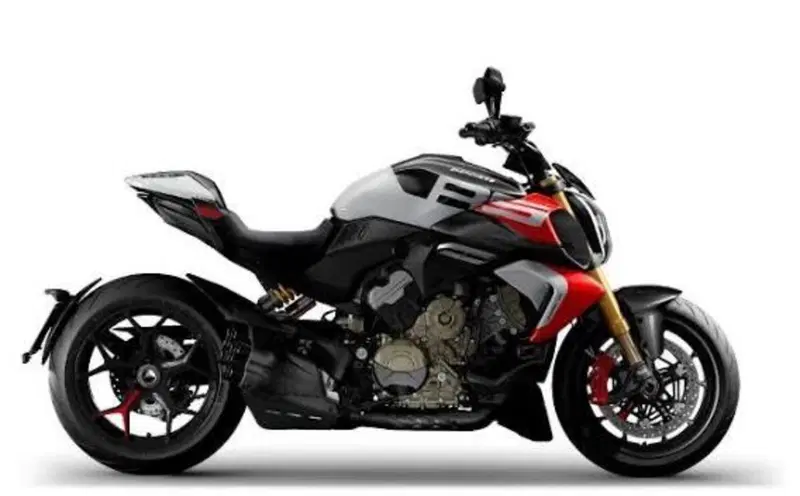 Ducati Diavel V4 RS (2026)