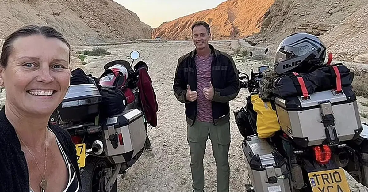 Craig e Lindsay Foreman, i due motociclisti globetrotter condannati in Iran senza prove a 10 anni per spionaggio 