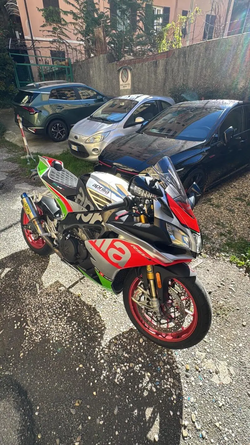Aprilia RSV4 RF (2017 - 19)