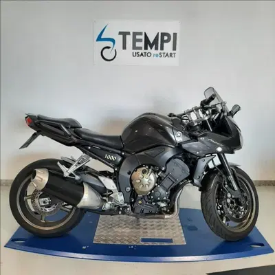 Yamaha FZ1 Fazer (2006 - 16) usata