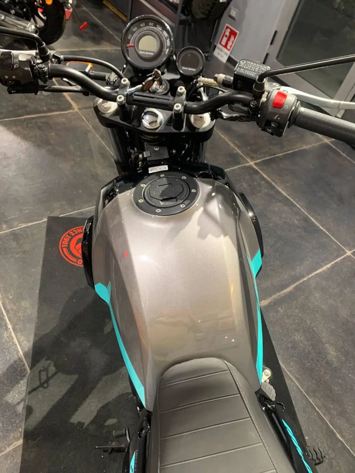 Royal Enfield Scram 411 (2022 - 24) (6)