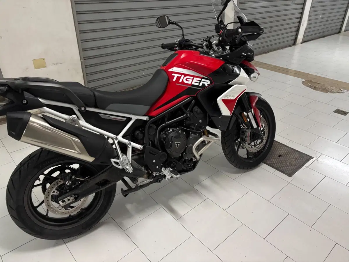 Triumph Tiger 900 GT Aragón Edition (2023 - 24) (7)