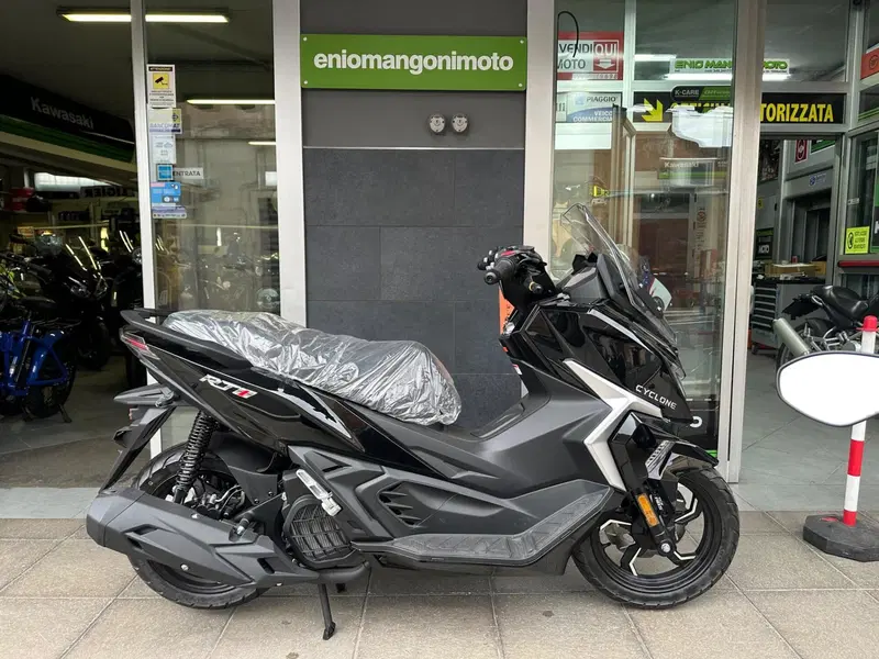 Cyclone RT1 (2025 - 26) (5)