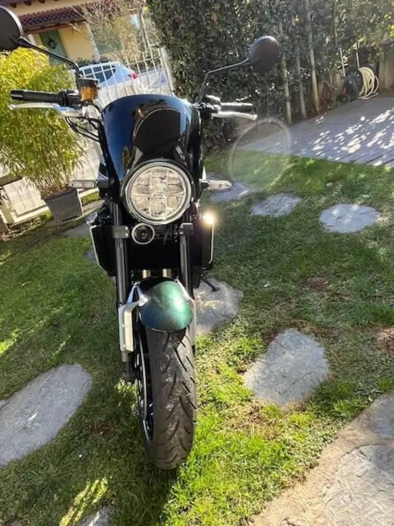 Kawasaki Z 900 RS (2022 - 25) (2)