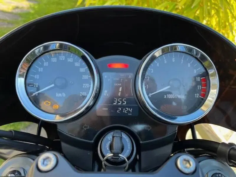 Kawasaki Z 900 RS (2022 - 25) (5)