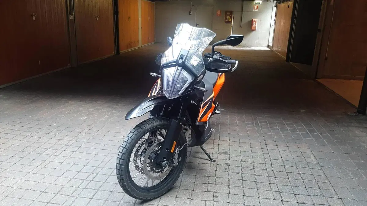 KTM 890 Adventure (2022) (2)
