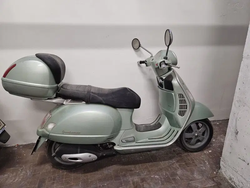Vespa Granturismo 200 L