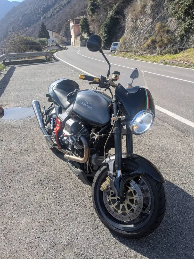 Moto Guzzi V11 Le Mans (2001 - 06) (3)
