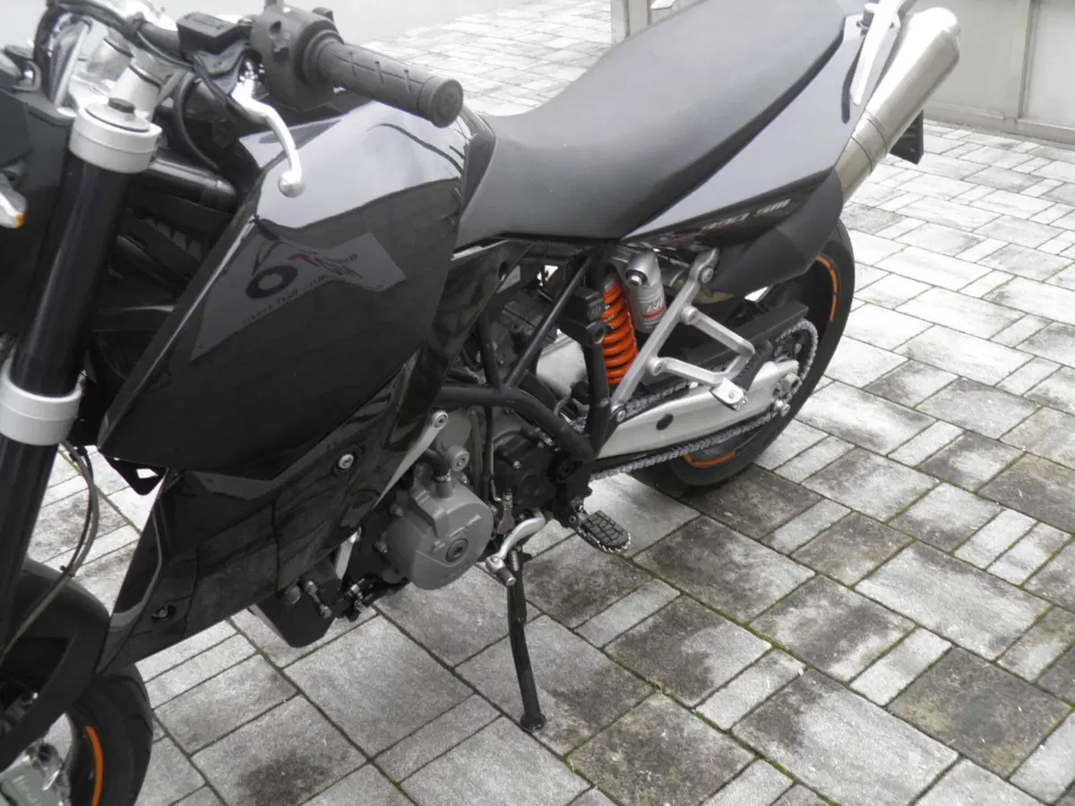 KTM 990 Supermoto (2007 - 10) (4)