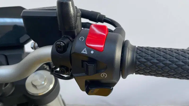 Voge Trofeo 350AC (2022 - 26) (15)