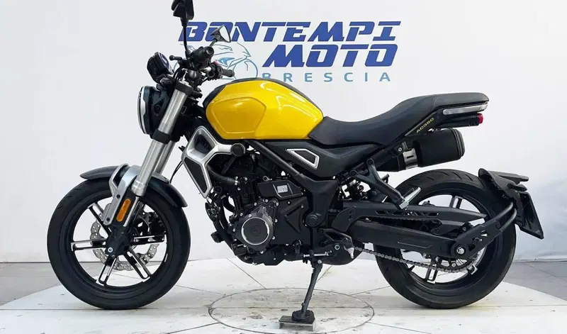 Voge Trofeo 350AC (2022 - 26) (2)