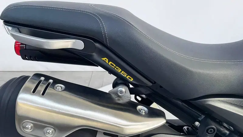 Voge Trofeo 350AC (2022 - 26) (11)