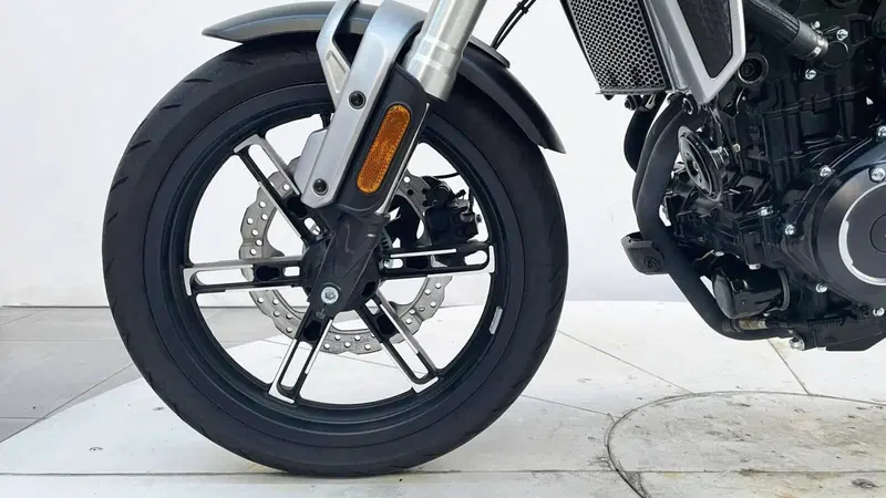 Voge Trofeo 350AC (2022 - 26) (3)