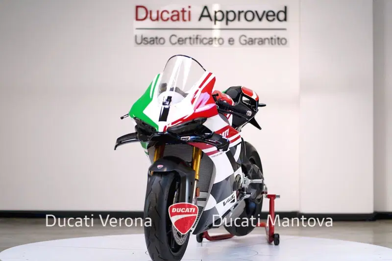Ducati Panigale V4 Tricolore (2025 - 26) (3)