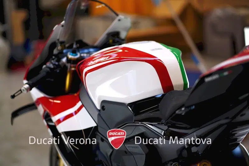 Ducati Panigale V4 Tricolore (2025 - 26) (14)