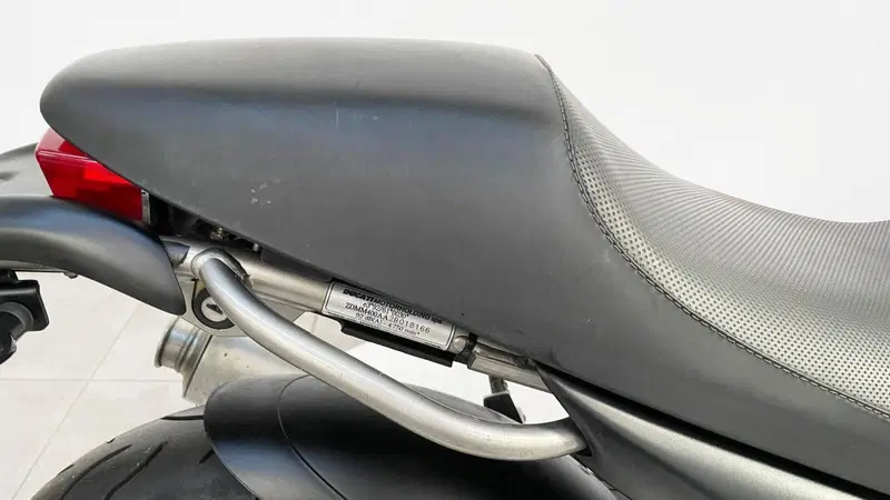 Ducati Monster 620 Dark (2003 - 06) (11)