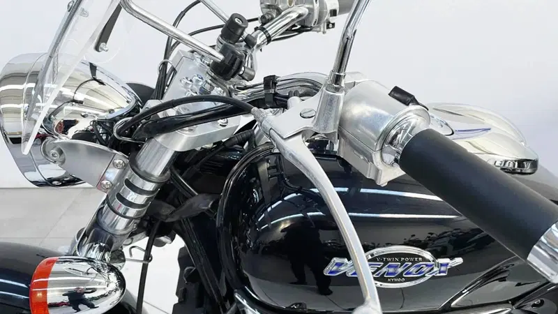 Kymco Venox 250i (2007 - 14) (13)