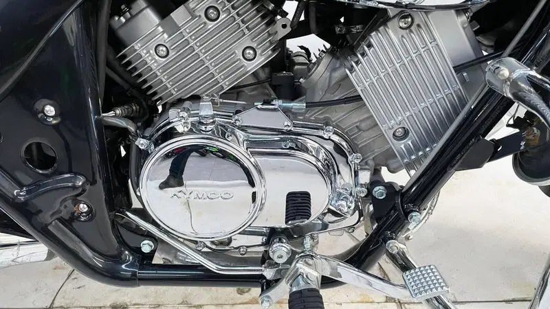 Kymco Venox 250i (2007 - 14) (7)