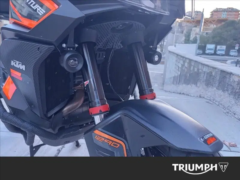 KTM 1290 Super Adventure S (2021) (9)