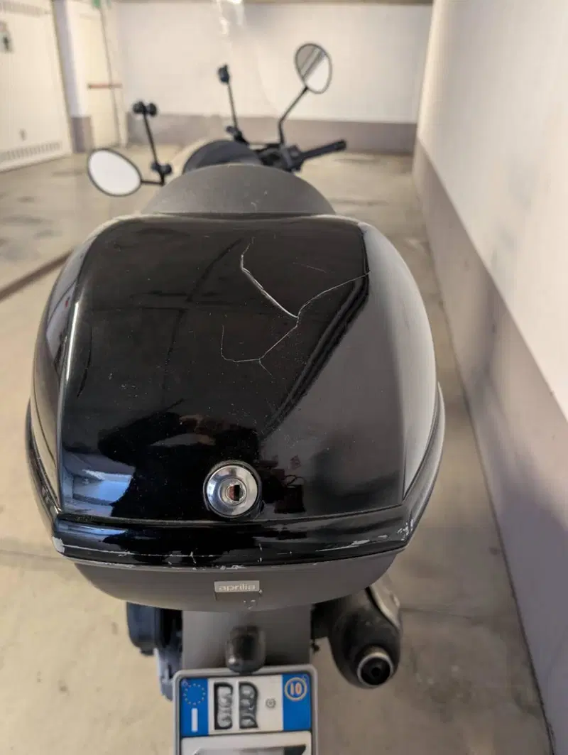 Aprilia Scarabeo 125 i.e. (2009 - 11) (6)