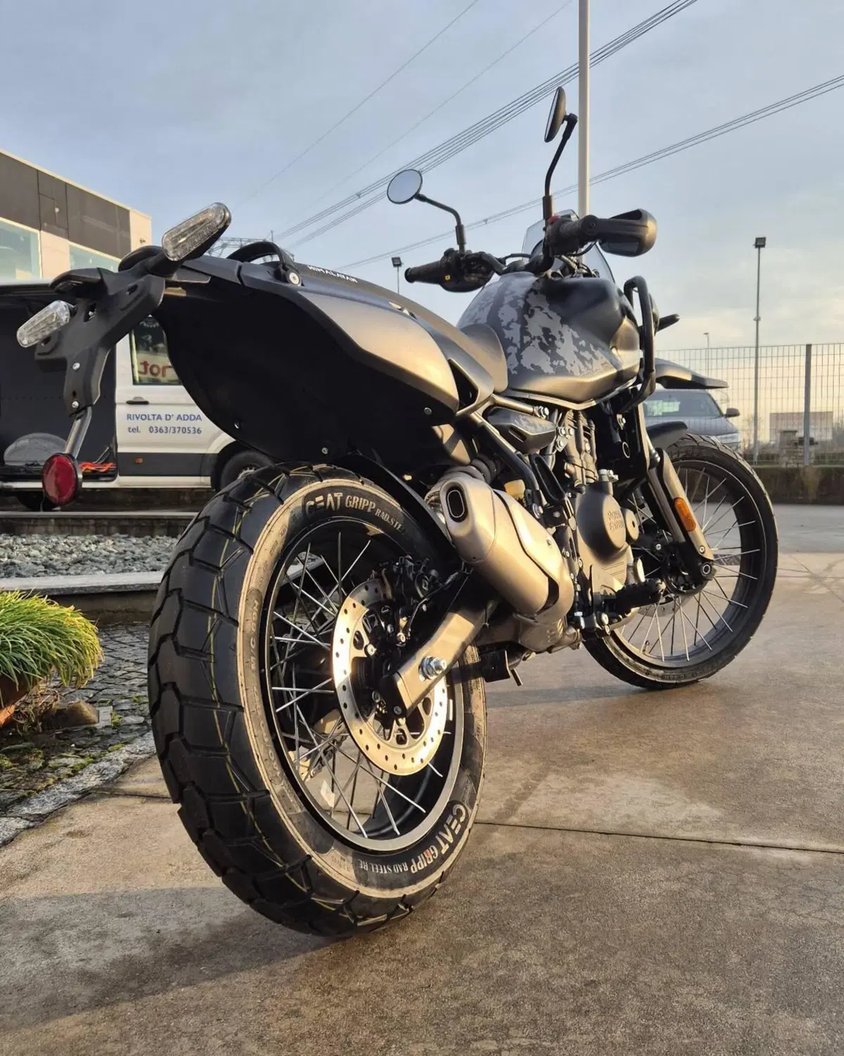 Royal Enfield Himalayan 450 Mana Black (2026) (4)