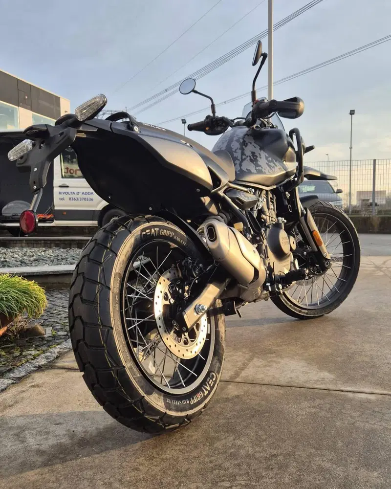 Royal Enfield Himalayan 450 Mana Black (2026) (4)