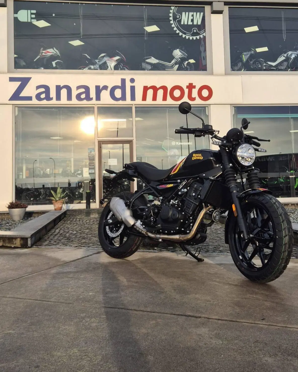 Royal Enfield Guerrilla 450 (2024 - 26)