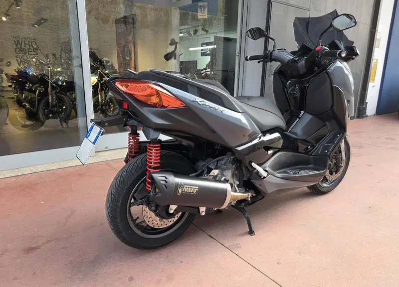 Yamaha X-Max 300 Tech Max (2021 - 24) (3)