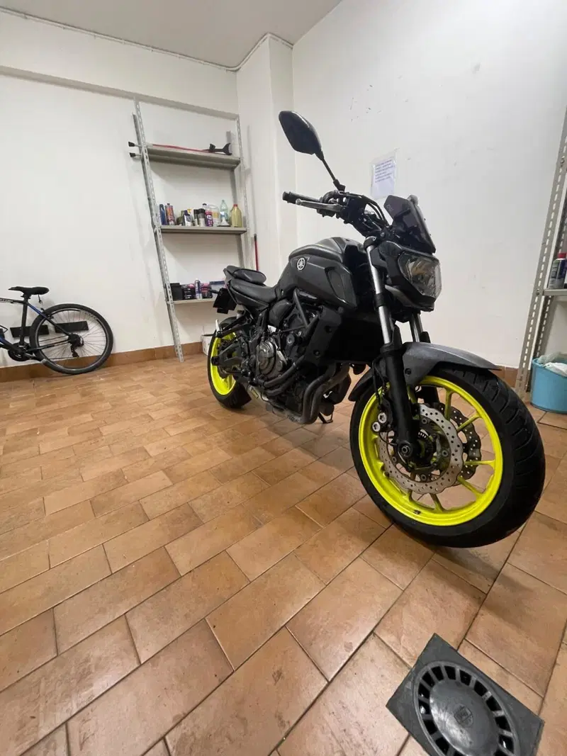 Yamaha MT-07 (2018 - 20) (3)