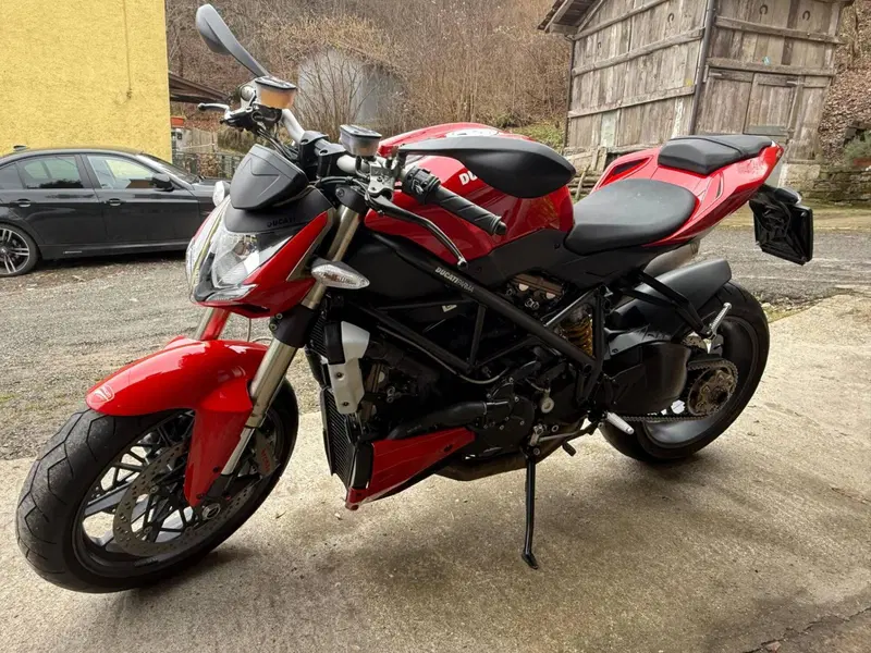 Ducati Streetfighter (2009 - 12) (7)