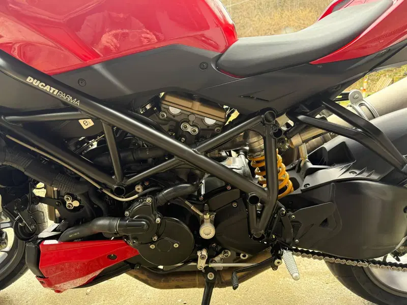 Ducati Streetfighter (2009 - 12) (11)