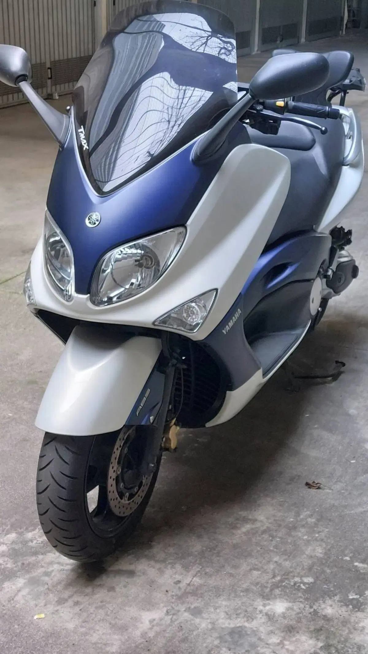Yamaha T-Max 500 (2004 - 07) (3)