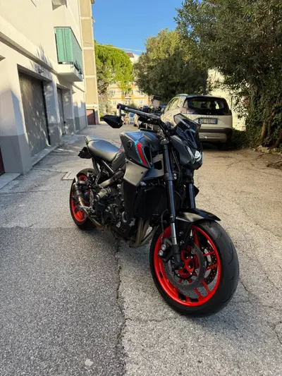 Yamaha MT-09 (2021 - 23) usata