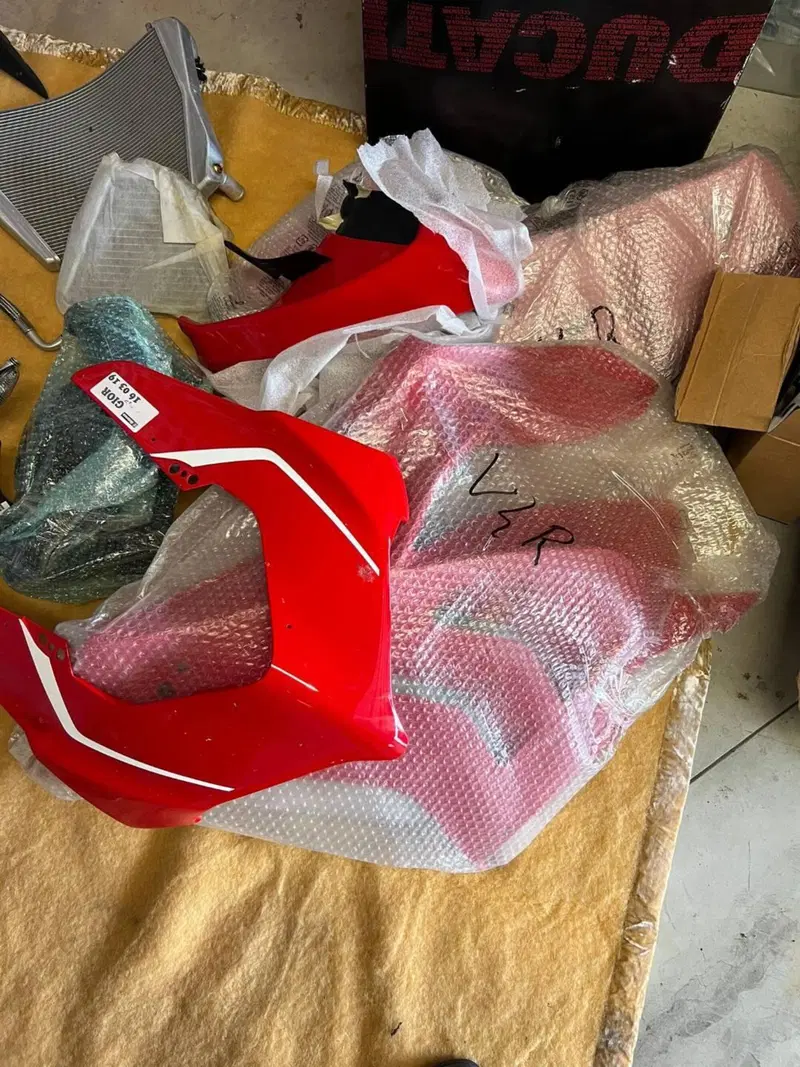 Ducati Panigale V4 R 1000 (2019 - 20) (14)