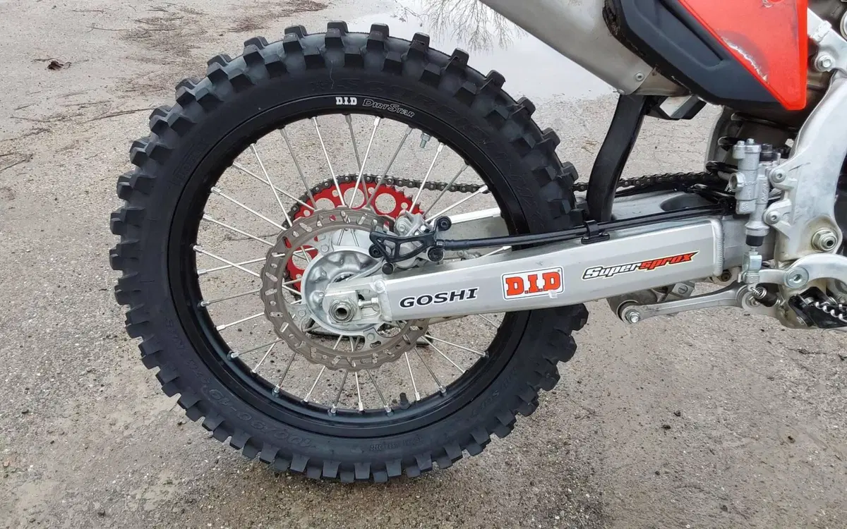 Honda CRF 250R (2023) (4)