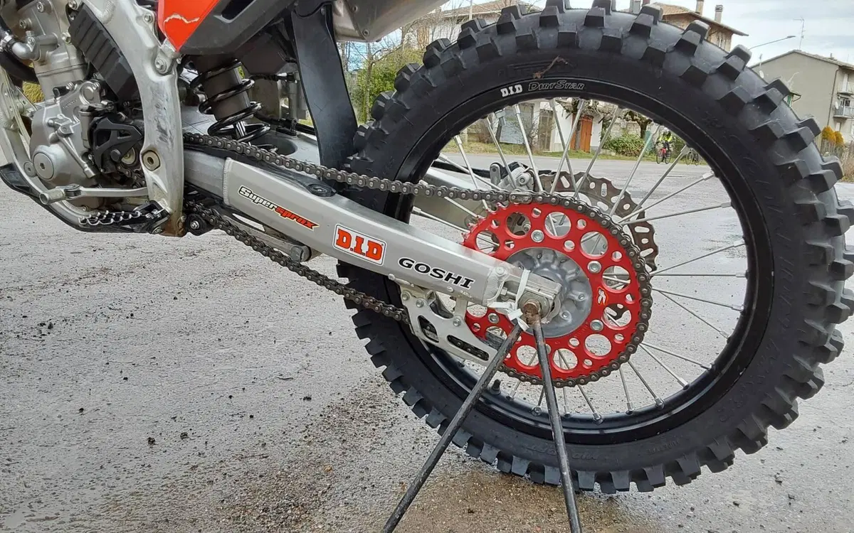Honda CRF 250R (2023) (7)