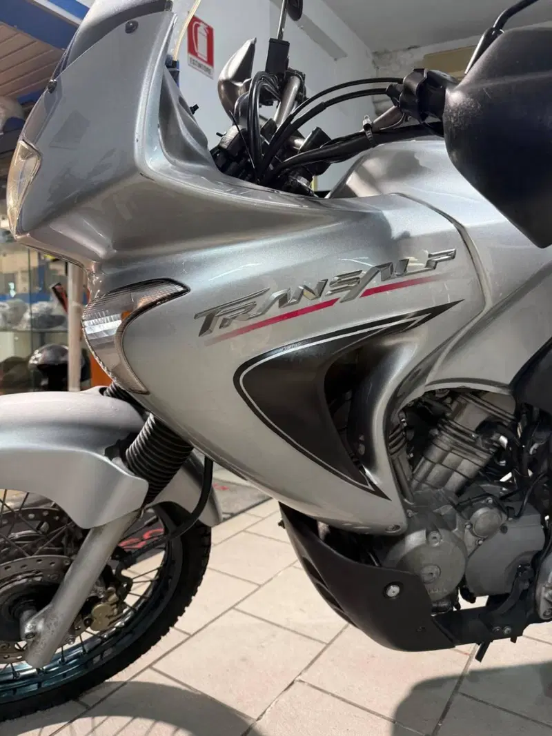 Honda Transalp XL 650V (2005 - 06) (7)