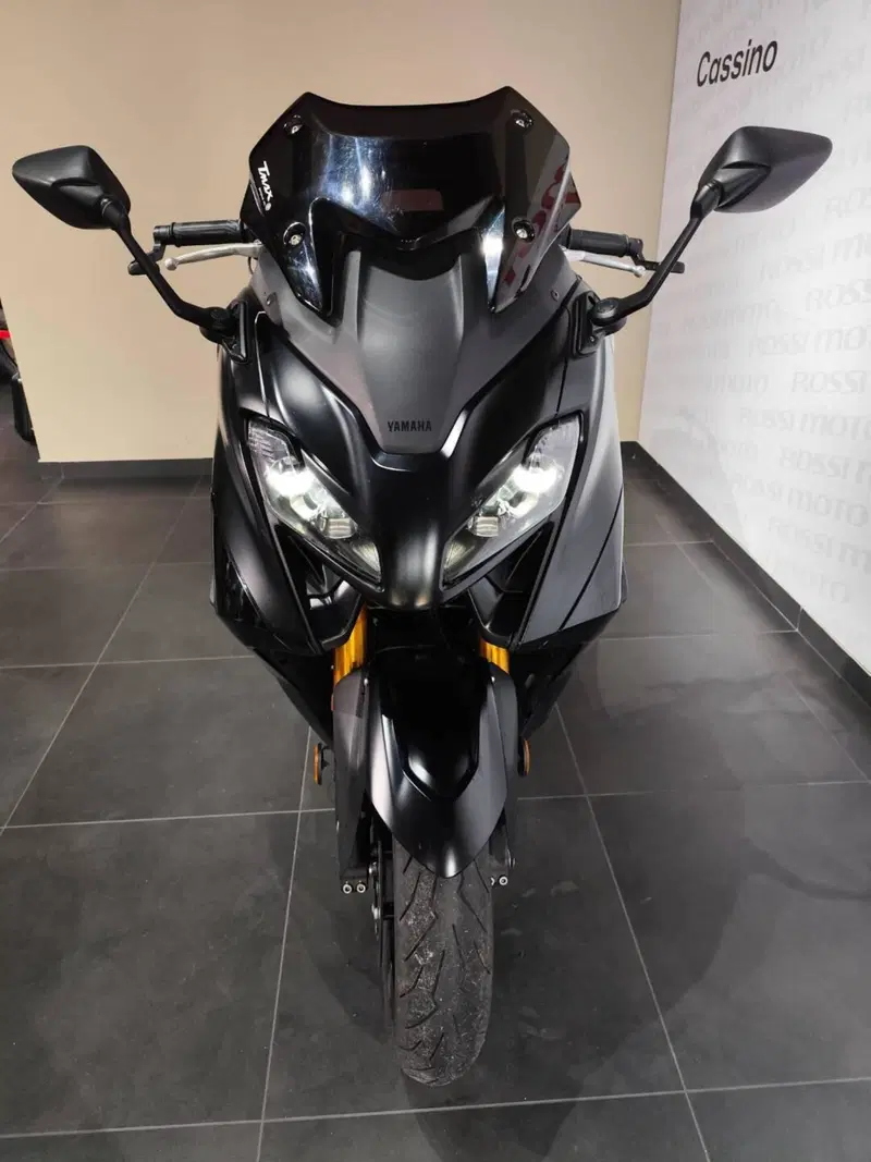 Yamaha T-Max 560 (2022 - 24) (4)
