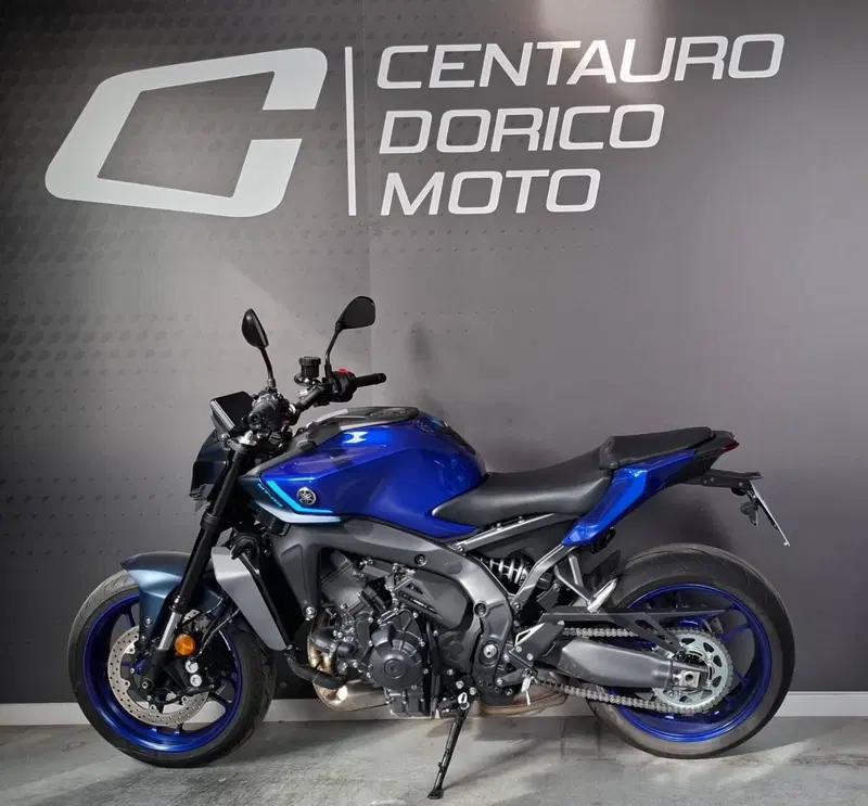 Yamaha MT-09 Y-AMT (2024 - 26) (2)