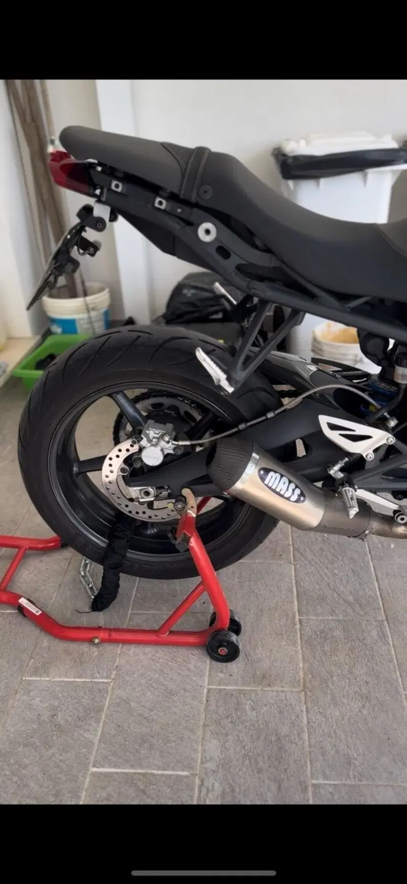 Triumph Street Triple R (2009 - 12) (3)