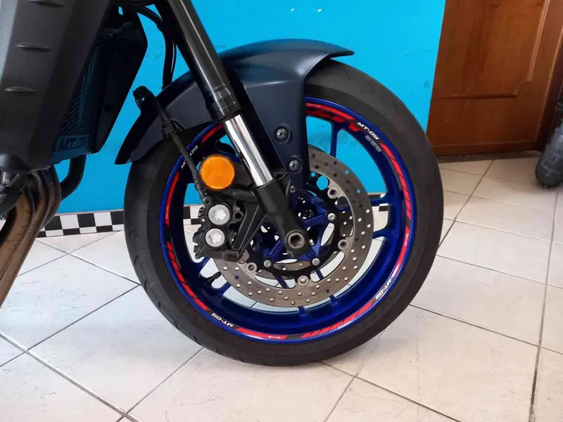 Yamaha MT-09 (2021 - 23) (12)