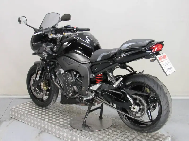 Yamaha FZ1 Fazer (2006 - 16) (6)