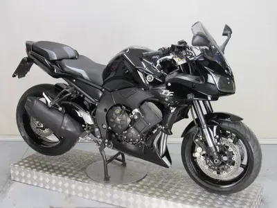 Yamaha FZ1 Fazer (2006 - 16) usata