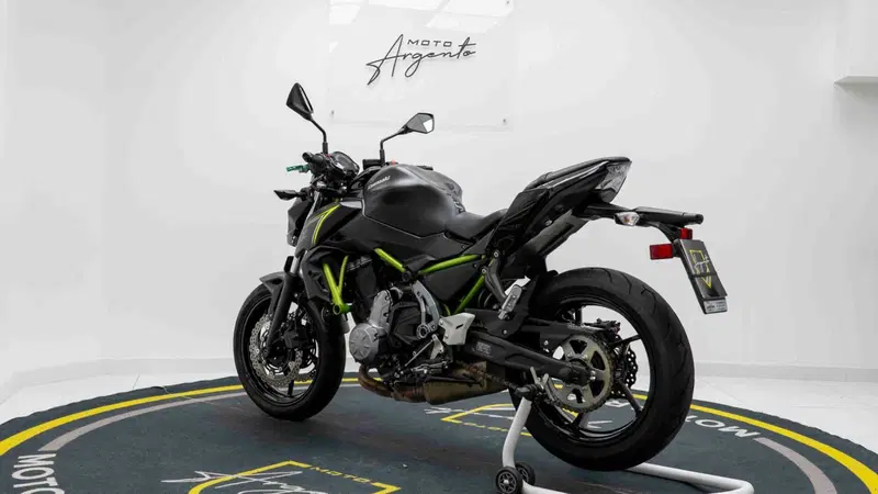 Kawasaki Z 650 (2017 - 19) (5)