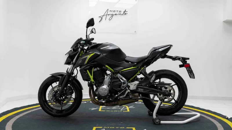 Kawasaki Z 650 (2017 - 19) (6)