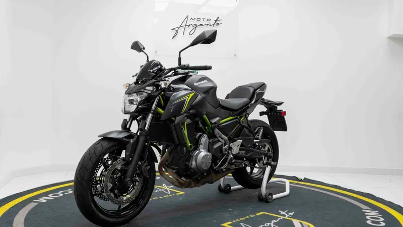 Kawasaki Z 650 (2017 - 19) (7)