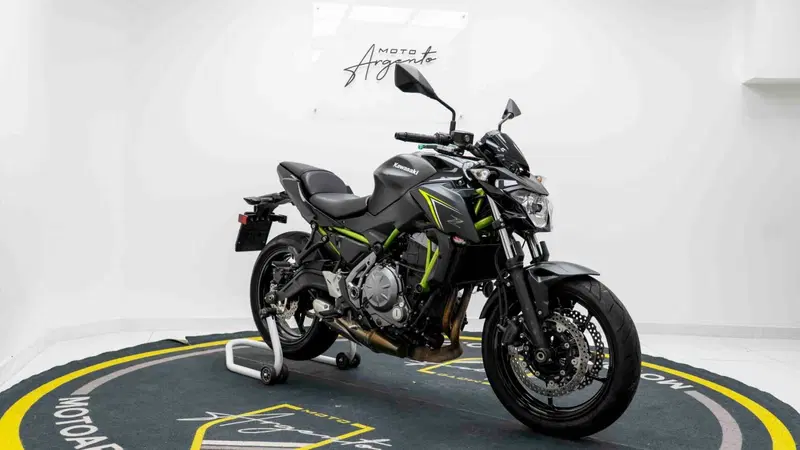 Kawasaki Z 650 (2017 - 19) (9)